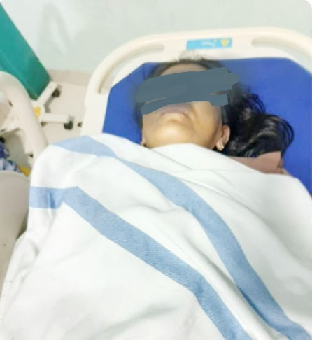 TEWAS— Korban Halimah yang tewas dengan kondisi mulut dan hidung berbusa usai pulang dari rumah temannya.