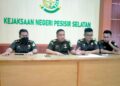 Kejari Pessel, Tahan GW dan R, Perkara Korupsi PDAM Tirta Langkisau Tahun 2019 - 2021 10 Kejari Pessel, Tahan GW dan R, Perkara Korupsi PDAM Tirta Langkisau Tahun 2019 – 2021