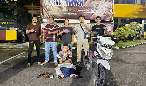 pencuri HP ditangkap tim Klewang