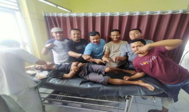 PENCURI— Pelaku AF (31) dirawat di RS Bhayangkara Padang setelah ditembak Polisi gegara berusaha melarikan diri.