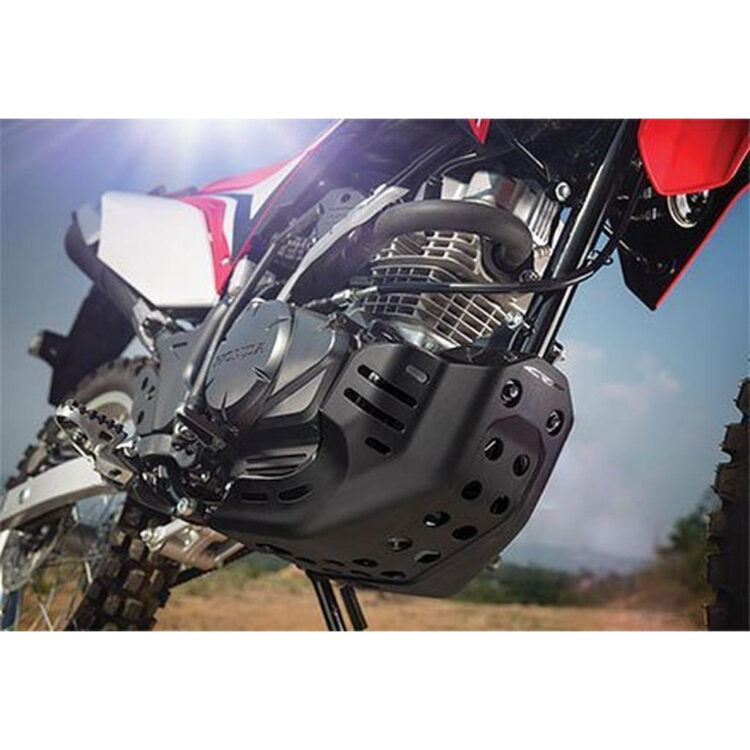 PROMO—Menara Agung memberikan gratis skid plate untuk setiap pembelian Honda CRF150L.