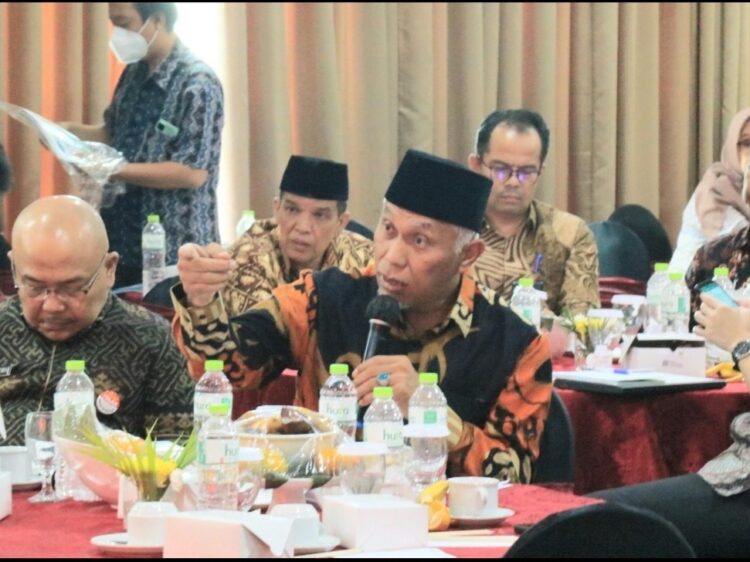 Tekan Kemiskinan Ekstrem, Pemprov Sumbar Maksimalkan Peran Baznas 1 RAKOR—Gubernur Sumbar, Mahyeldi Ansharullah saar rapat koordinasi membahs kemiskinan ekstrem di Jakarta beberapa waktu lalu.