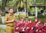 Kedekatan Wako dengan Orang Lansia, Wako Deri Asta Lakukan Tatap Muka 