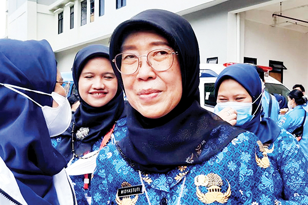 Gagal Ginjal Akut di DKI 135 Kasus, 63 Orang Meninggal Dunia 1 JELASKAN— Kepala Dinas Kesehatan DKI Jakarta Widyastuti di Rumah Susun (Rusun) Karang Anyar, Sawah Besar, Jakarta Pusat, jelaskan pada wartawan, Jumat (28/10).