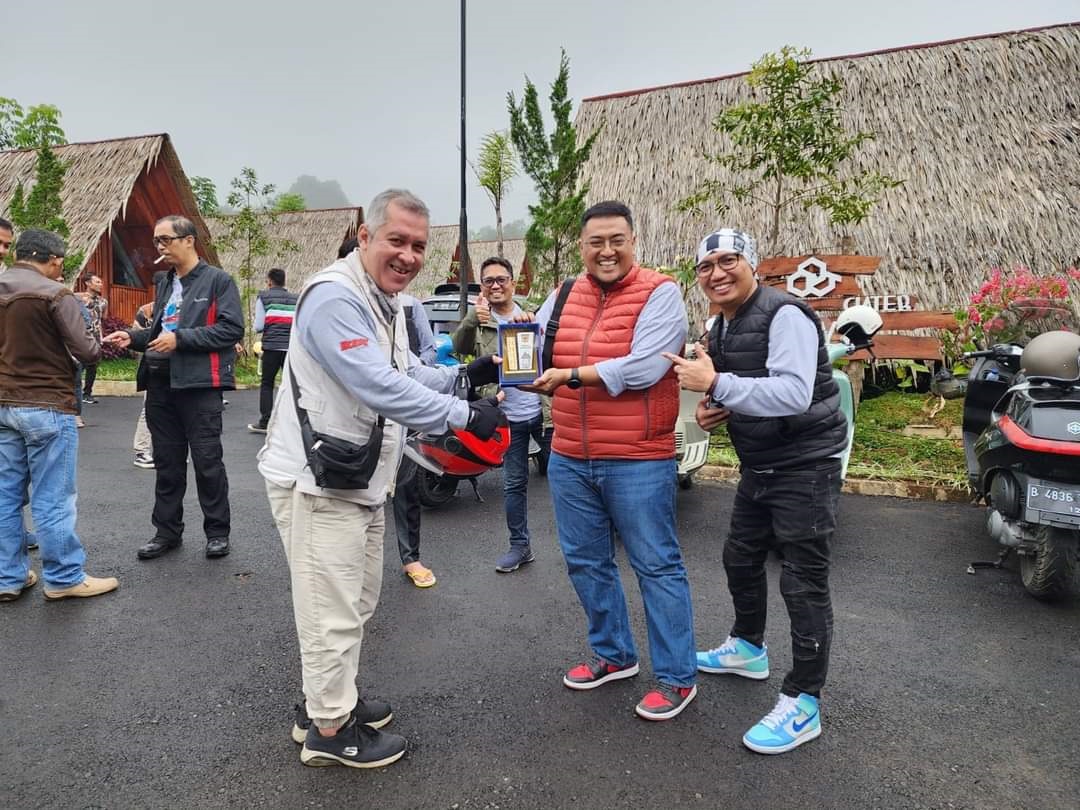 Wabup Richi Aprian Promosikan Potensi Tanah Datar Melalui Komunitas Scooter