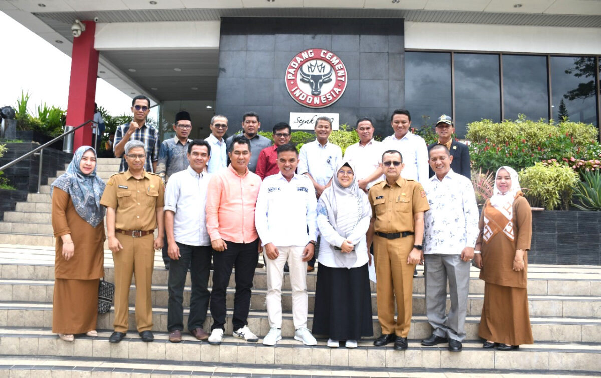 dprd agam kunjungi seemen padang