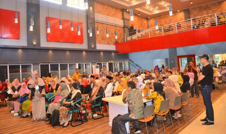 LOKAKARYA CGP— Dirjen PAUD Dikdasmen Kemendikbudristek Iwan Syahril memberikan arahan saat pembukaan kegiatan Lokakarya Orientasi Calon Guru Penggerak (CGP) angkatan ke-7 Kota Padang tahun 2022.