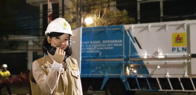 KOMITMEN— PT PLN (Persero) berkomitmen menjaga keandalan pasokan listrik dengan menghadirkan layanan tanpa padam atau zero down time pada Konferensi Internasional Organisasi Kerja Sama Islam (OKI) yang akan digelar 24-26 Oktober 2022 di Kota Bandung, Jawa Barat.