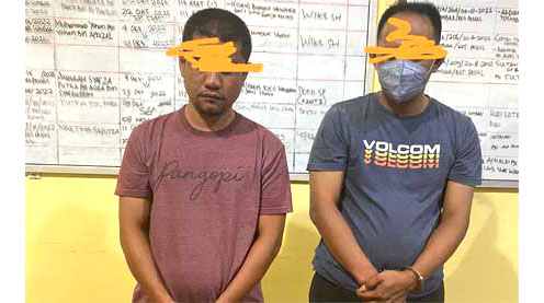 SABU— Oknum ASN bersama temannya ditangkap jajaran Satresnarkoba Polres Pessel atas kasus penyalahgunaan narkotika jenis sabu, Selasa (11/10).