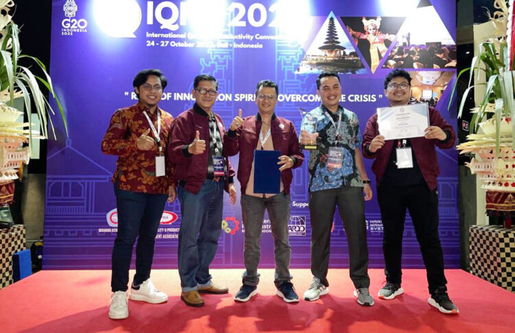TIM INOVASI— Lima tim inovasi dari PT Semen Padang meraih penghargaan tertinggi di ajang ajang International Quality & Productivity Convention (IQPC) yang digelar di Bali, pada 24–27 Oktober 2022.