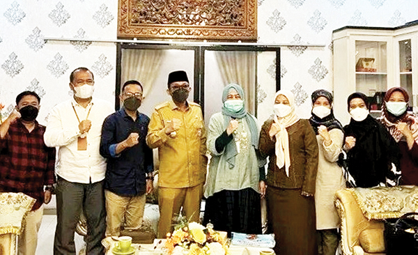 UJI KLINIS— Tim Uji Klinis Vaksin Covid-19 bertemu Wali Kota Padang Hendri Septa, Jumat (21/10).