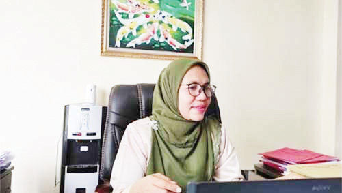 Cegah Beredarnya Makanan Mengandung Zat Berbahaya, Pemkab Agam Uji Kandungan Bahan Pangan 1 Rosva Deswira (Kepala Dinas Ketahanan Pangan dan Perikanan)