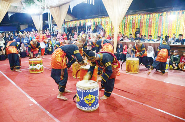 Masyarakat Nagari Koto Gadang Gelar Festa Jilid II 1 FESTIVAL KESENIAN— Masyarakat Nagari Koto Gadang VI Koto, Tanjung Raya, kembali menggelar Festival Kesenian Tradisional (Festa) jilid ke II, yang berlangsung 21-23 Januari 2023.