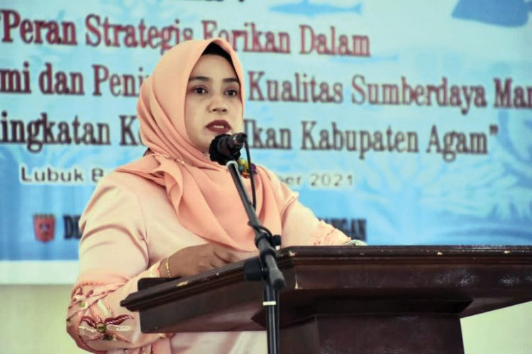 Ketua TP PKK Agam, Ny Yenni Andri Warman
