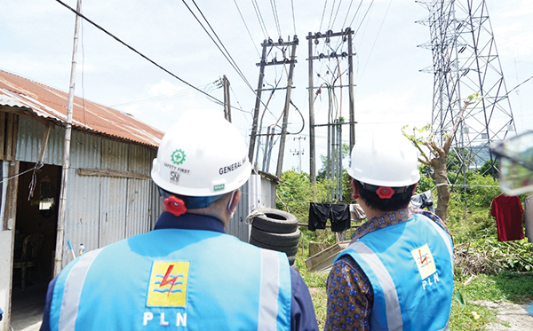 KONSUMSI LISTRIK MEMBAIK— Hingga akhir tahun 2022, penjualan sektor bisnis PLN Unit Induk Distribusi (UID) Sumatera Barat mencapai 629,35 GWh, merangkak naik dari penjualan sektor bisnis tahun 2021 yang mencapai 564,71 GWH.