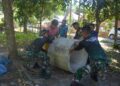 Angkat Gorong - Gorong, Taruna Latsitardanus Bantu Warga Bikin Jamban 10 Angkat Gorong – Gorong, Taruna Latsitardanus Bantu Warga Bikin Jamban