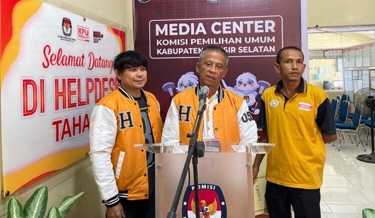 Semangat Baru, DPC Partai Hanura Pessel Daftarkan Bacaleg ke KPU Pessel 1 85091505 2c5a 4fe5 a8cf e4a89df4de5f