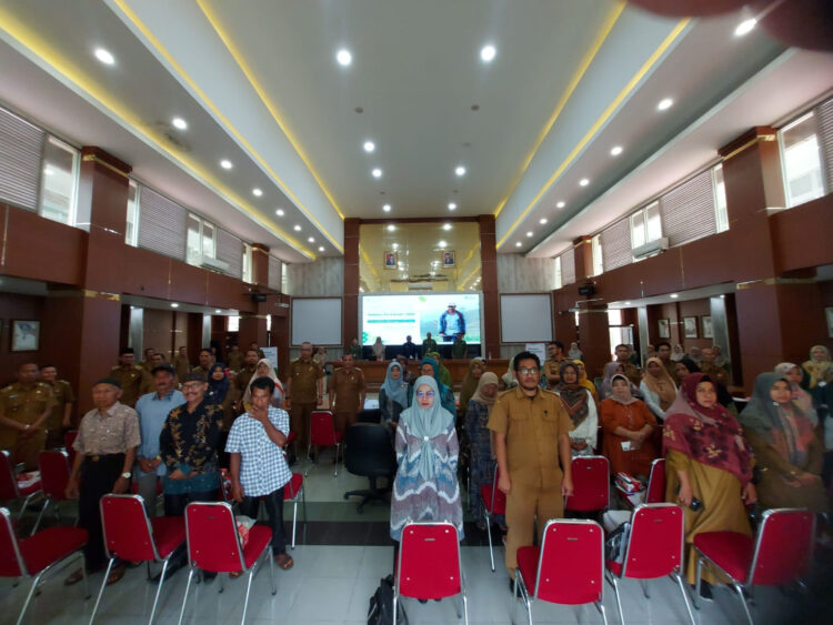 RAPAT SOSIALISASI— BPS Bukittinggi laksanakan rapat sosialisasi dan koordinasi pelaksanaan ST2023 dan pembinaan kelurahan cinta statisik di Aula Balaikota, Selasa (30/5).
