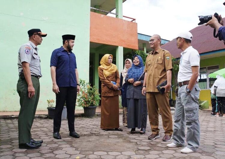 Tindak Lanjuti Aspirasi Guru,Wako Fadly Amran dan OPD Turun Kelapangan 1 IMG 20230512 160725