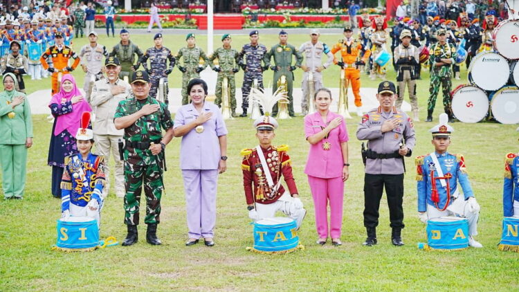 Kapolri Ingatkan Jaga Soliditas dan Sinergitas 1 PEMBUKAAN— Kapolri Jenderal Listyo Sigit Prabowo dan Panglima TNI Laksamana Yudo Margono saat pembukaan Latsitarda Nusantara ke-43 tahun 2023 di Sumbar.