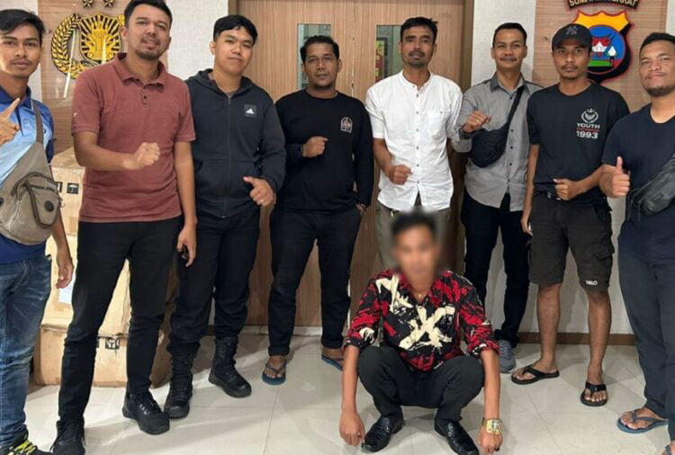 Mantan Karyawan Leasing Gelapkan Mobil Tarikan 1 PENGGELAPAN MOBIL— Pelaku TU (37) yang menggelapkan mobil yang menunggak kredit di PT Clipan Finance diamankan jajaran Satreskrim Polres Sawahlunto.