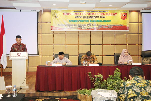 BIMBINGAN TEKNIS— Bekerjasama dengan Universitas Sumatera Barat yang dikoordinir oleh BPSDM Provinsi Sumatera Barat, DPRD Agam menggelar Bimtek guna meningkatkan kapasitas dan wawasan legislator.