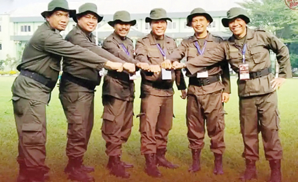 Usai Dilantik, 5 Komisioner KPU Sumbar Ikuti Orientasi Tugas 1 ORIENTASI TUGAS— Komisioner dan Sekretaris KPU Sumbar yang baru saja dilantik mengikuti Orientasi Tugas bersama 106 anggota KPU dari 20 Provinsi di Rindam Jaya, Jakarta, Kamis hingga Selasa (25-30/5).