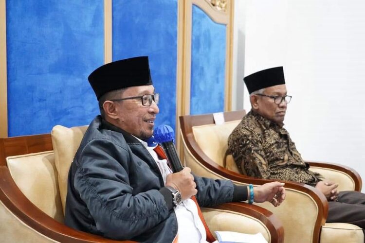 KUNJUNGAN—Bupati Tanahdatar Eka Putra saat menerima kunjungan pengurus Muhammadiyah Tanahdatar.