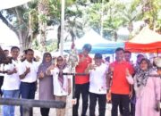 Wawako Buka Festival Ayam Kukuak Balenggeng 