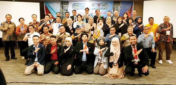 Dialog Petani Milenial Antar Negara Asean 1 Peserta Asean Dialogue Partners Exchange Farmers Visit