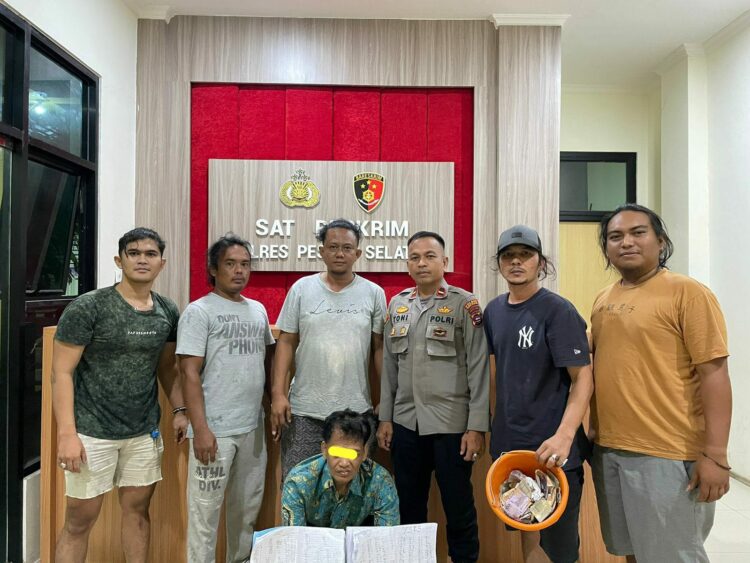 Rekap Judi Online Hongkong, I (48) Dicokok Macan Kumbang Satreskrim Polres Pessel 1 1y