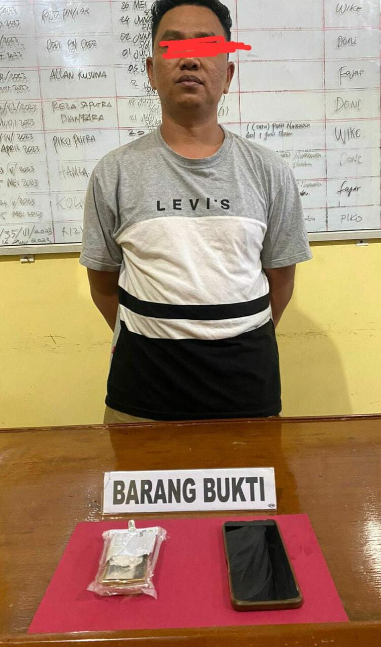 N Sopir di Painan, Kedapatan Simpan Shabu dalam Kotak Rokok dicokok Sapu Jagat 1 2 5