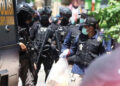Densus 88 Beruntun Tangkap Terduga Teroris di Jatim dan NTB 11 Densus 88 Beruntun Tangkap Terduga Teroris di Jatim dan NTB