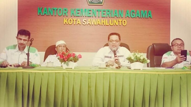 Hari Raya Idul Adha 1444 H, Keluarga Besar Kemenag Sembelih 10 Ekor Sapi Kurban 1 PERSIAPAN— Jajaran kantor Kementerian Agama Kota Sawahlunto menggelar rapat persiapan Idul Adha 1444 Hijriah, pada Selasa (13/6).