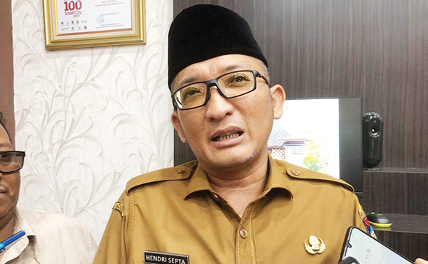 Menpan RB Setujui 3.014 Formasi Kebutuhan ASN Pemko 2023, 2.362 Tenaga Guru, 526 Tenaga Kesehatan, 126 Tenaga Teknis 1 Hendri Septa
Wali Kota Padang