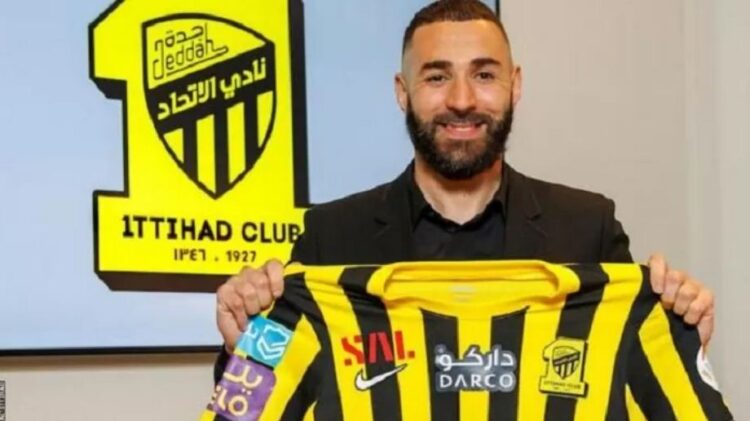 Karim Benzema menjadi salah satu pemain top dunia yang memilih hijrah ke Arab Saudi untuk bermain di Liga Pro Arab Saudi bersama Klub Al Ittihad.