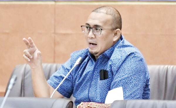 Langka dan Harga tak Stabil di Sumbar, Diminta Andre Rosiade, Pertamina Gelar Operasi Pasar Elpiji 3 Kg 1 Anggota DPR RI asal Sumbar Andre Rosiade