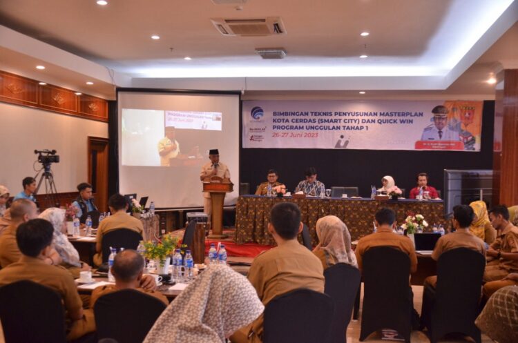Diskominfo Agam Gelar Bimtek Penyusunan Masterplan Smart City 1 BIMTEK— Pemkab Agam melalui Diskominfo menggelar Bimbingan Teknis Penyusunan Masterplan Smart City dan Quick Win Program Unggulan tahap I, Senin (26/6) di Lubuk Basung.