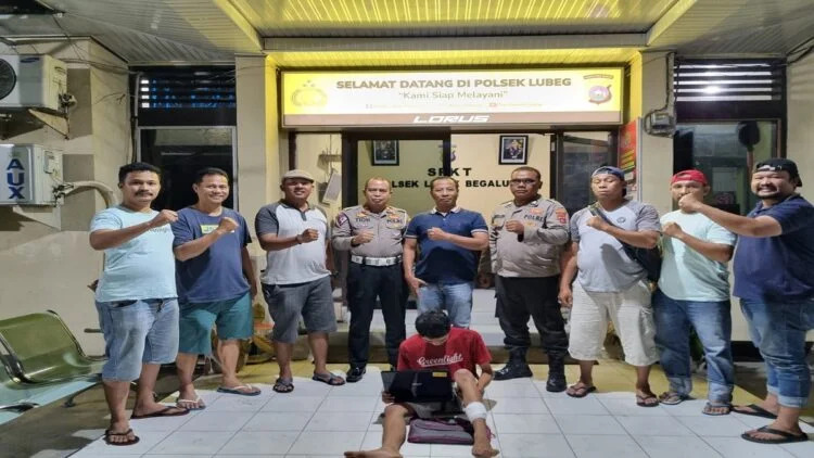 Pencuri Laptop Ditembak