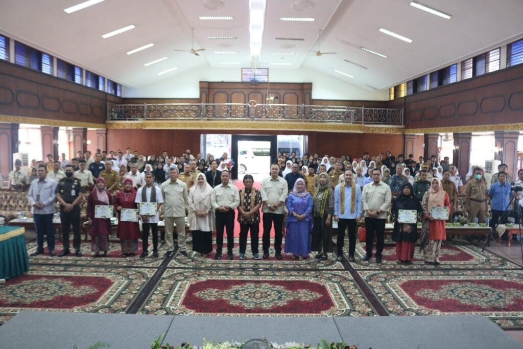Seminar Nasional Geopark Ranah Minang Silokek Menuju UGGp
