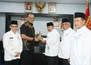 Tercepat Salurkan Dana BLT 2022, Agam Terima Penghargaan Kemenkeu RI