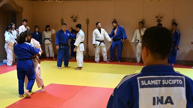 BLIND JUDO— Tim Blind Judo Indonesia menjadia Juara Umum di ajang ASEAN Para Games 2023 dengan perolehan 11 medali emas