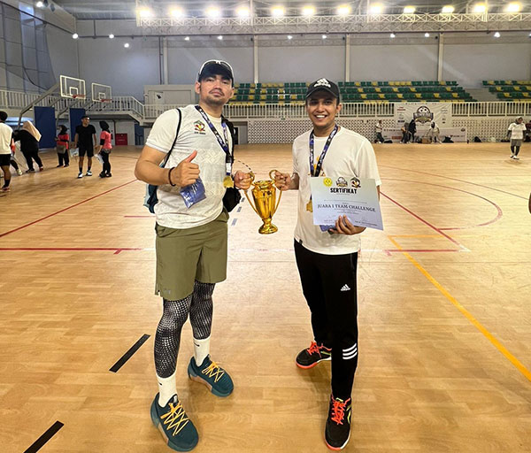 Talenta Terbaik PLN Berkontribusi Bawa Sumbar Jawara di IOWCP 2023 1 Talenta terbaik— Rahdhatul Ihsan, pegawai PLN Unit Layanan Pelanggan (ULP) Belanti, serta Jefri Wiranda dari PLN Unit Layanan Transmisi dan Gardu Induk (ULTG) Pauh Limo adalah 2 atlet terbaik dari beberapa atlet yang diutus mewakili Provinsi Sumbar di ajang IOWCP tersebut.