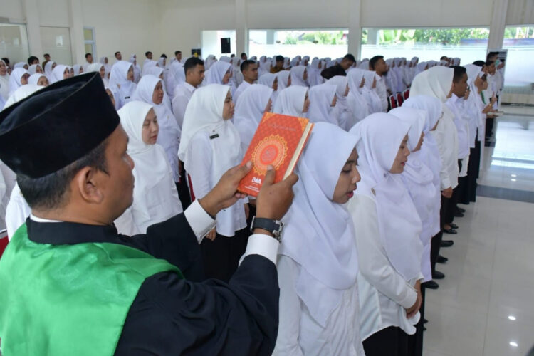 194 PPPK Fungsional Kesehatan Dilantik, Tak Penuhi Kewajiban, Perjanjian Kerja bisa Diputus 1 194 PPPK Fungsional Kesehatan Dilantik, Tak Penuhi Kewajiban, Perjanjian Kerja bisa Diputus