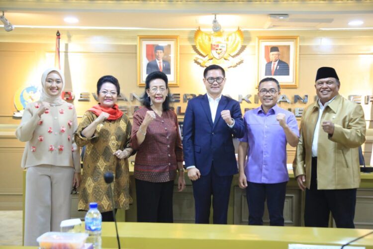 RDPU BULD DPD RI dengan APKASI di Kompleks Parlemen Senayan Jakarta, Rabu (5/7).