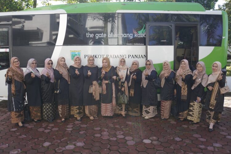 22 Kader Padang Panjang Ikut Jambore PKK Tingkat Provinsi