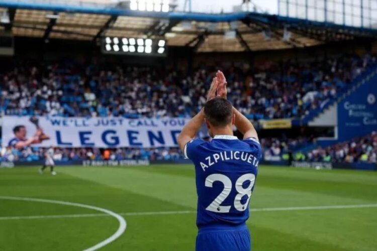 BEK ANDALAN— Chelsea telah mengumumkan kepergian bek andalan Cesar Azpilicueta pada Kamis (6/7). Itu setelah 11 tahun membela The Blues di lapangan hijau.