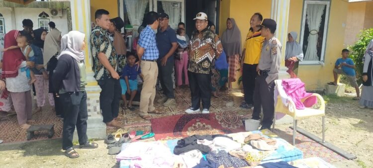 Bupati Suhatri Bur Tinjau Korban Terdampak Banjir