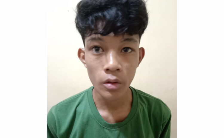 PENCURI KOTAK AMAL— 
Pelaku D (20) yang mencuri uang kotak amal masjid ditangkap jajaran Polsek Padang Timur.