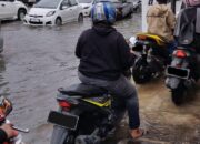 Tips #Cari_Aman Berkendara saat Banjir